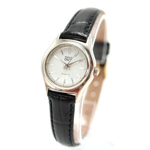 Knock Out Womens Silver Tone Watch 23mm Dial Black Leather Strap w New Battery